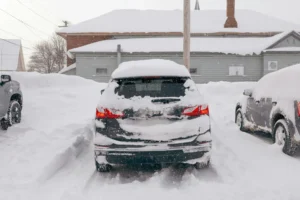 How to maintain a safe parking lot during winter